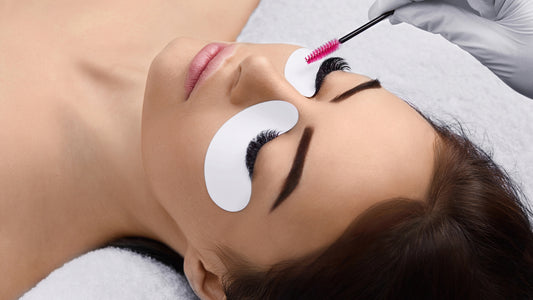 Expert Tips On How To Chose A Lash Technician